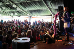 Sonntag, 21. Juni 2015, Schmitten. Brunch und Kinderkonzert mit Ani and the Flowers am 7. Schmittner Openair. Ani and the Flowers for Kids.